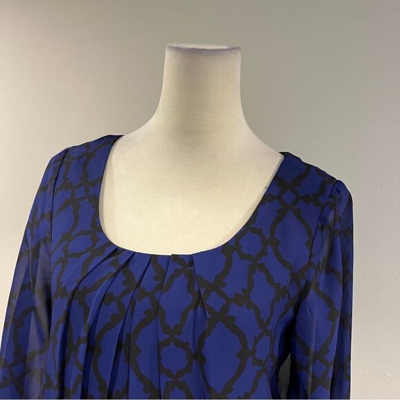 IZ Byer long sleeve mini Dress with belt size medium - Picture 2 of 14